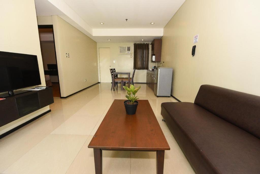 Mallberry Suites Business Hotel Cagayan de Oro Kültér fotó
