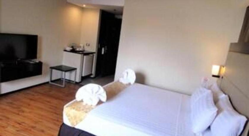 Mallberry Suites Business Hotel Cagayan de Oro Kültér fotó