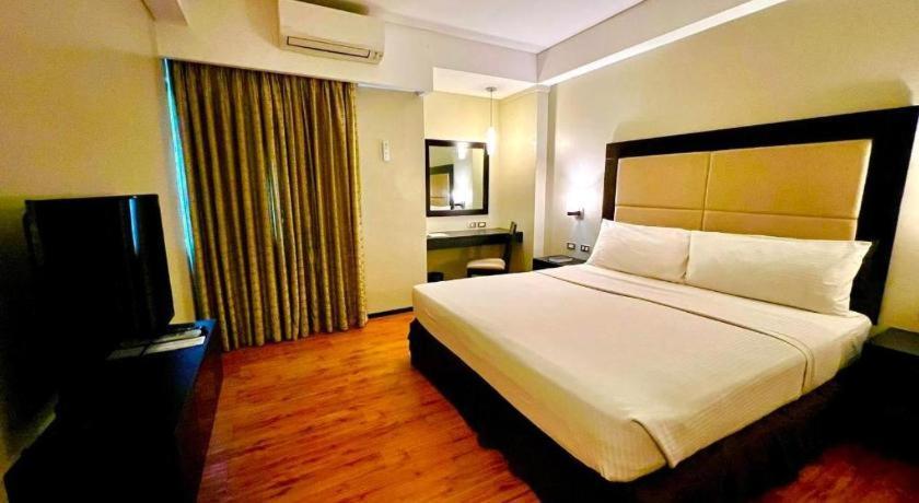 Mallberry Suites Business Hotel Cagayan de Oro Kültér fotó