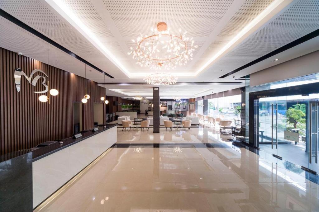 Mallberry Suites Business Hotel Cagayan de Oro Kültér fotó