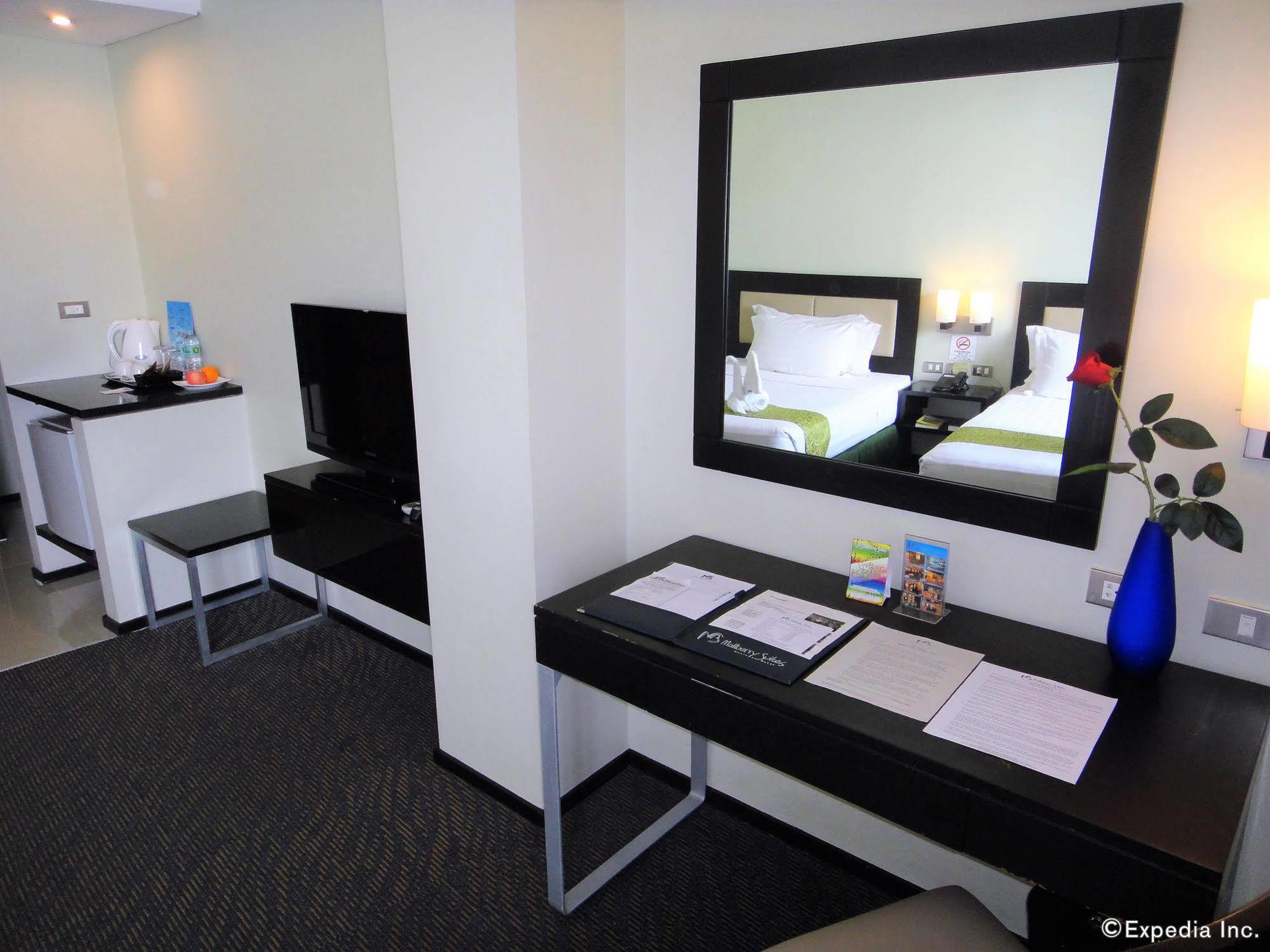 Mallberry Suites Business Hotel Cagayan de Oro Kültér fotó